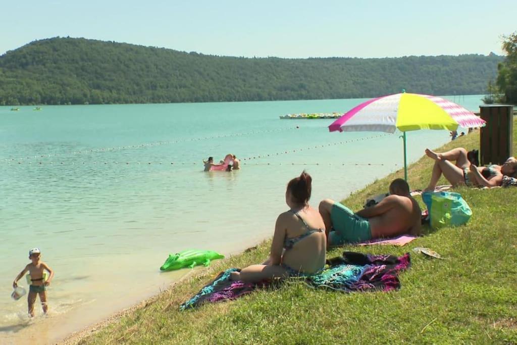 Superbe Appartement Au Coeur Du Jura Champagnole Exteriör bild